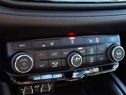 Used 2022 Dodge Durango R/T w/ Blacktop Package image 16