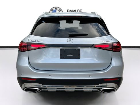 Used 2025 Mercedes-Benz GLC 300 4MATIC image 6