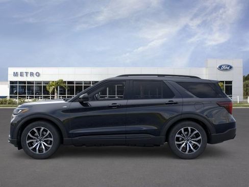 New 2026 Ford Explorer ST-Line RWD image 3