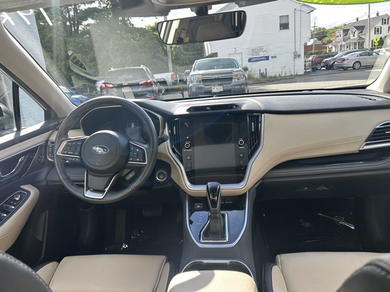Used 2025 Subaru Outback Limited AWD/4WD image 22