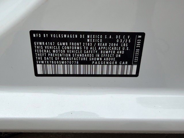 Used 2025 Volkswagen Jetta SE FWD image 28