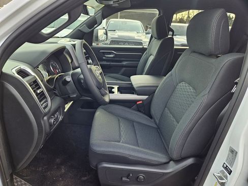 New 2026 RAM 1500 Big Horn AWD/4WD image 12
