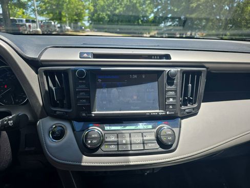 Used 2017 Toyota RAV4 Limited w/ All Weather Liner Package AWD/4WD image 20