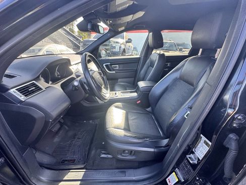 Used 2016 Land Rover Discovery Sport SE image 10
