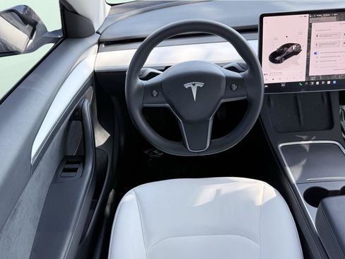 Used 2023 Tesla Model 3 Standard Range RWD image 42