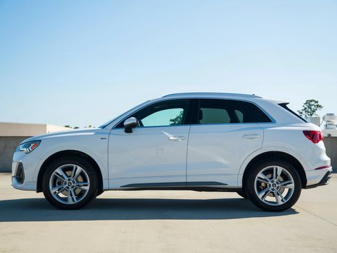 Used 2023 Audi Q3 2.0T Premium w/ Convenience Package AWD/4WD image 5