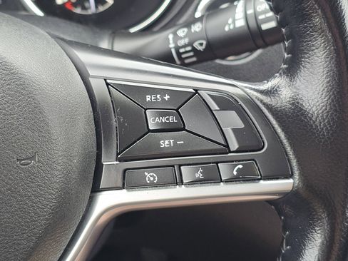 Used 2022 Nissan Rogue Sport SV image 8