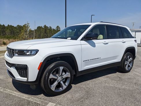 New 2026 Jeep Grand Cherokee Limited RWD image 62