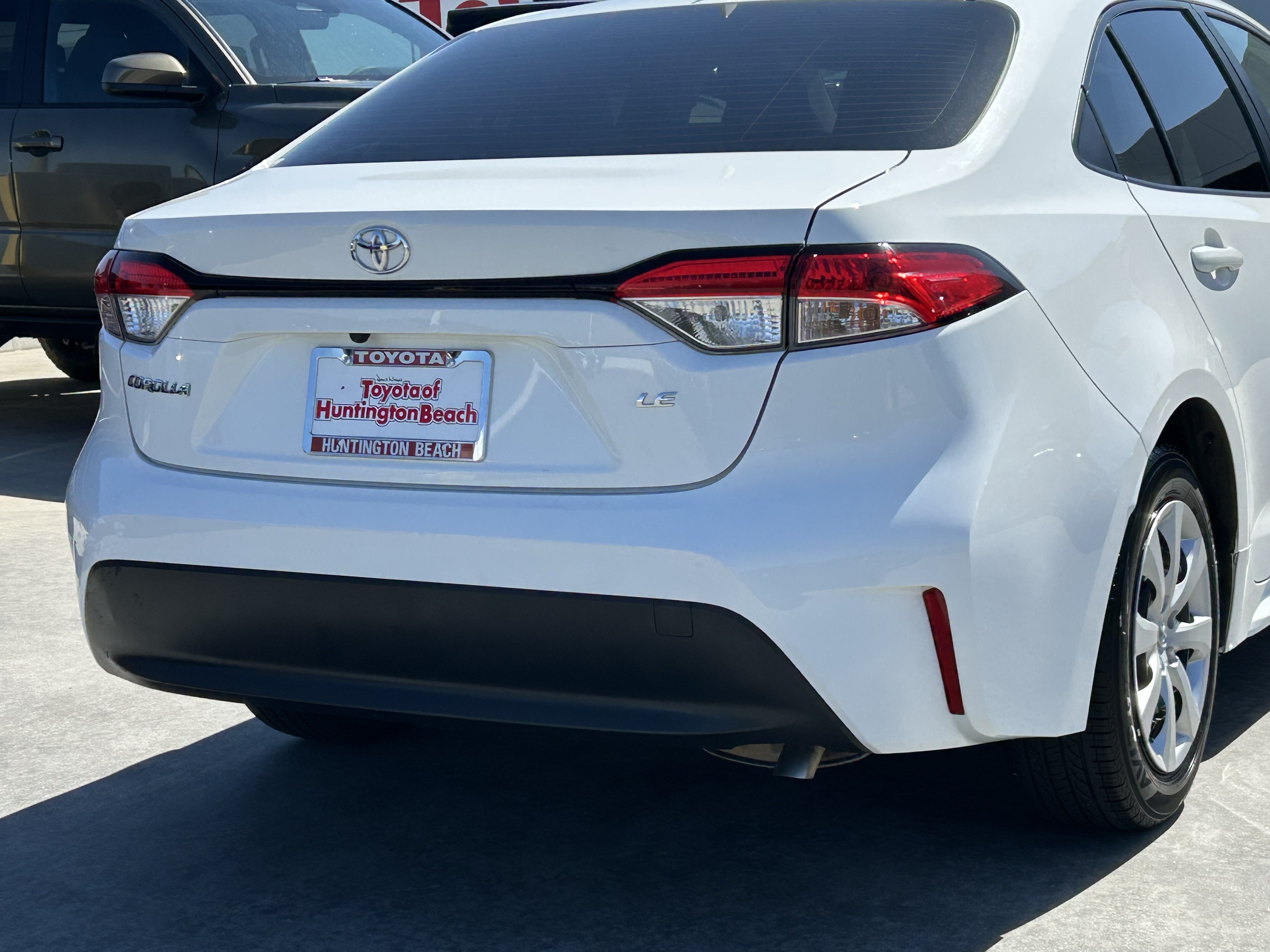 Certified 2023 Toyota Corolla LE FWD image 4