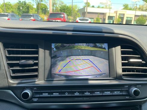 Used 2020 Hyundai Elantra SEL w/ Cargo Package (C1) FWD image 13