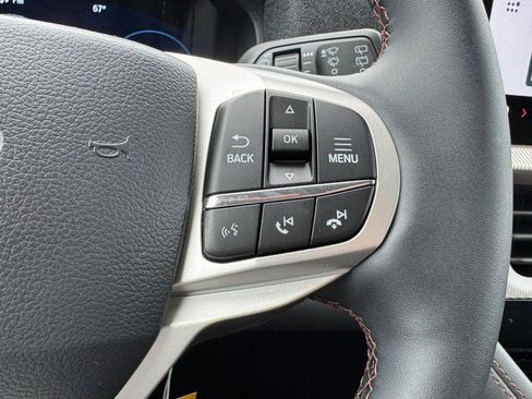 New 2026 Ford Explorer Active AWD/4WD image 12