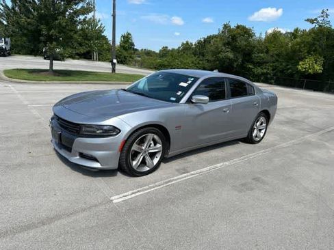 Certified 2018 Dodge Charger R/T RWD image 2