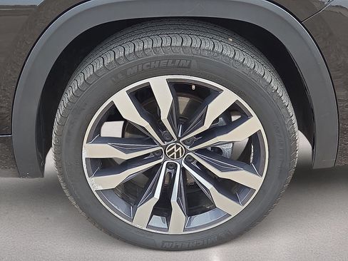 Used 2022 Volkswagen Atlas SEL Premium AWD/4WD image 12