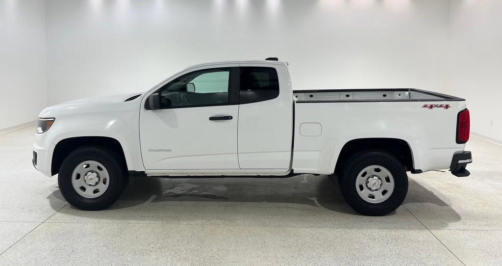 Used 2017 Chevrolet Colorado W/T w/ WT Convenience Package AWD/4WD image 2
