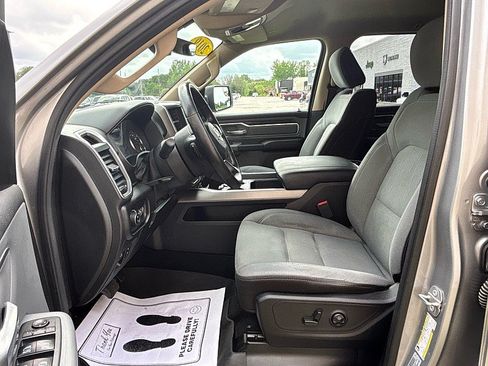 Used 2019 RAM 1500 Big Horn AWD/4WD image 11