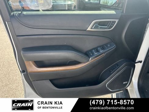 Used 2020 GMC Yukon Denali w/ Denali Premium Package AWD/4WD image 17