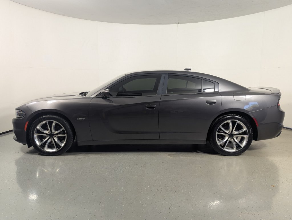 Used 2016 Dodge Charger R/T RWD image 4