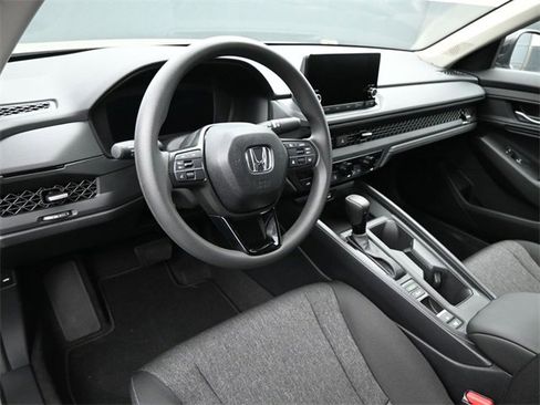 New 2025 Honda Accord SE image 17