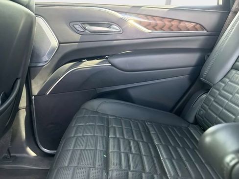 Used 2024 Cadillac Escalade Sport Platinum w/ Heavy-Duty Trailer Package AWD/4WD image 14