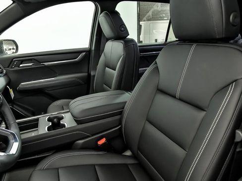 New 2026 GMC Acadia Elevation w/ Black Edition image 7