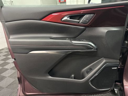 Used 2025 Chevrolet Traverse RS w/ LPO, Floor Liner Package image 16