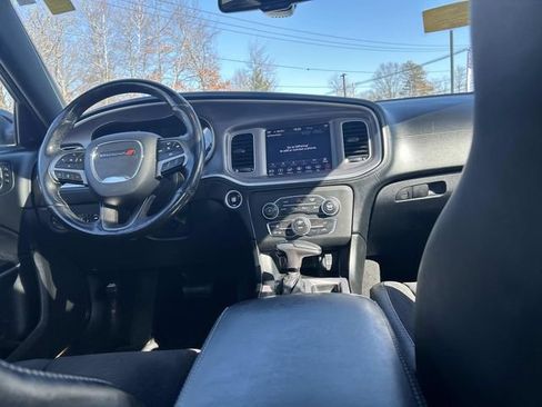 Used 2019 Dodge Charger R/T w/ Plus Group image 15