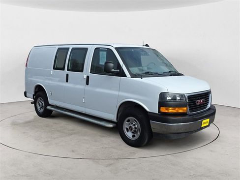 Used 2024 GMC Savana 2500 w/ Driver Convenience Package image 7