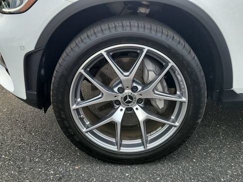 Used 2022 Mercedes-Benz GLC 300 4MATIC image 7