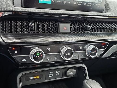 Used 2023 Honda CR-V Sport Touring image 17