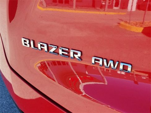 Used 2019 Chevrolet Blazer LT w/ Sound & Technology Package image 9