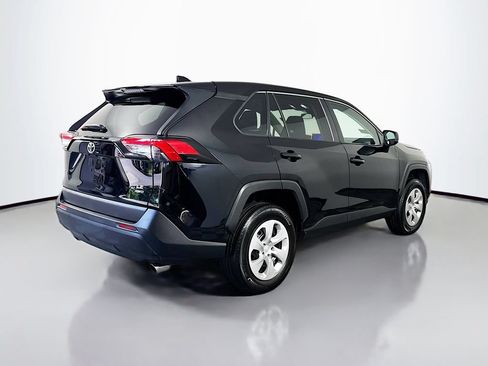 Used 2023 Toyota RAV4 LE AWD/4WD image 8
