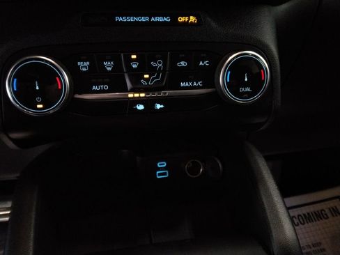 Used 2023 Ford Escape ST-Line image 22