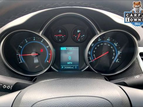 Used 2014 Chevrolet Cruze LT image 20