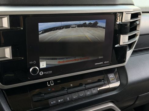 Used 2024 Toyota Tundra SR5 AWD/4WD image 19