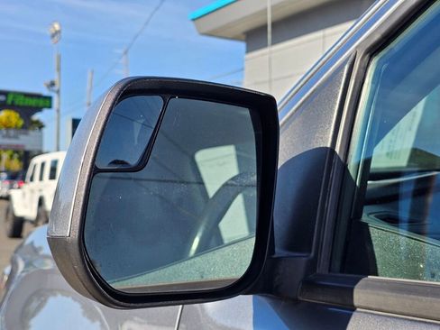 Used 2019 Chevrolet Colorado ZR2 image 22