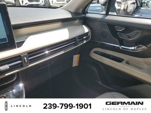 New 2025 Lincoln Corsair Premiere image 33