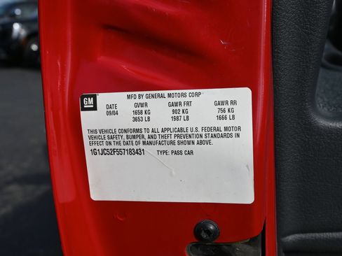 Used 2005 Chevrolet Cavalier Sedan w/ Preferred Equipment Group FWD image 28