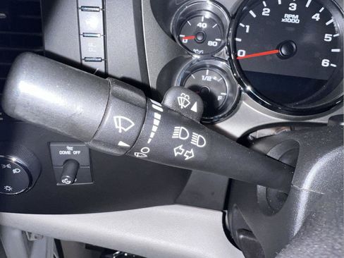 Used 2010 Chevrolet Silverado 2500 LT w/ Interior Plus Package RWD image 57