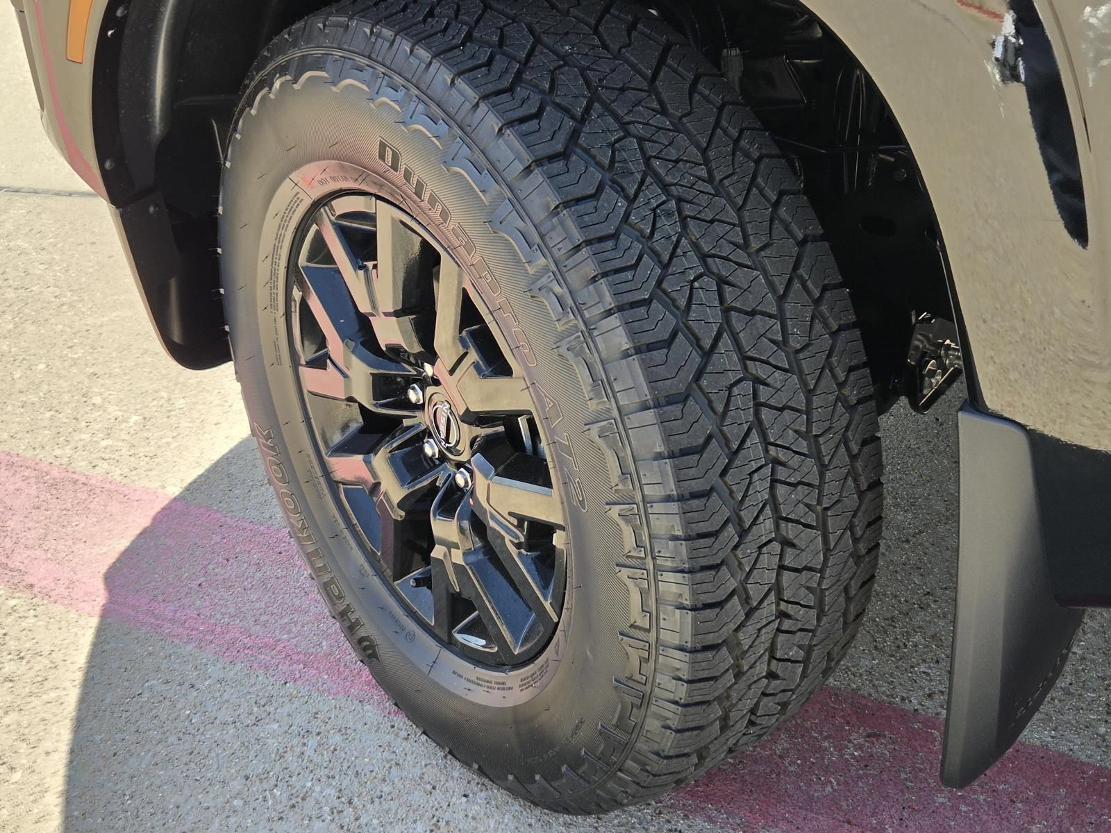 New 2027 Nissan Frontier SV w/ SV Convenience Package RWD image 9