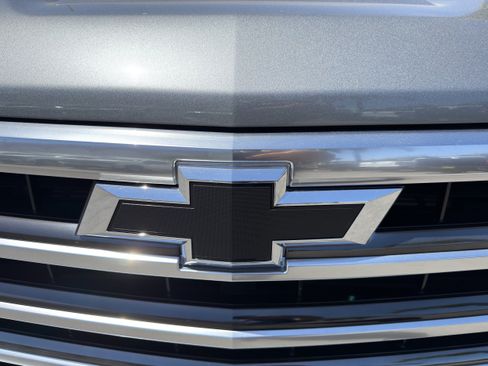 Used 2024 Chevrolet Silverado 1500 High Country w/ High Country Premium Package AWD/4WD image 59