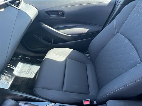 Used 2023 Toyota Corolla LE FWD image 12