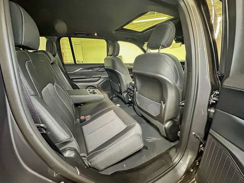 New 2026 Jeep Grand Cherokee Laredo X AWD/4WD image 4