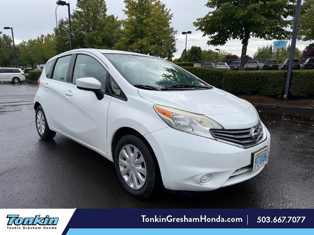Used 2016 Nissan Versa Note SV FWD image 1