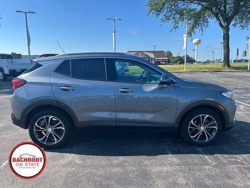 Used 2021 Buick Encore GX Essence FWD image 4