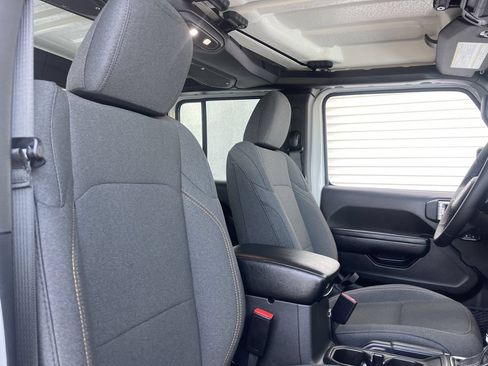 New 2026 Jeep Gladiator Mojave AWD/4WD image 12