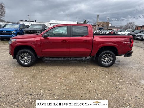 Used 2024 Chevrolet Colorado LT w/ LT Convenience Package II image 2