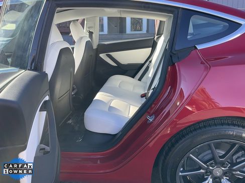 Used 2018 Tesla Model 3 Long Range image 7