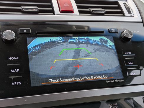 Used 2017 Subaru Outback 2.5i Premium image 20