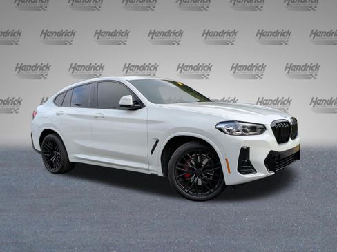 Used 2022 BMW X4 xDrive30i w/ M Sport Package 2 AWD/4WD image 2
