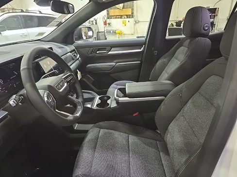 New 2027 GMC Terrain Elevation FWD image 19